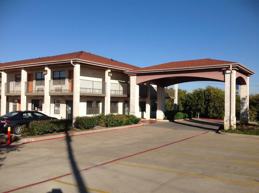 Heritage Inn Grand Prairie Extérieur photo